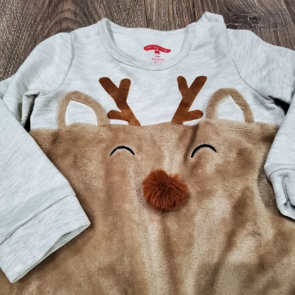 Baby Christmas Onesie Size 24M Adorable Reindeer Baby Onesie